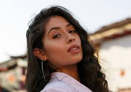 Heidi Jauregui's Instagram, Twitter & Facebook