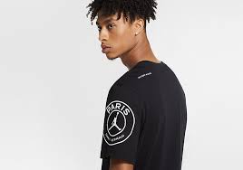 Our psg shirt selection includes lots of variations on the classic blue and red home strip of the french giants and we also have shorts, socks, jackets, assorted training apparel and original name sets. Buy Jordan Psg Logo T Shirt Cheap Online