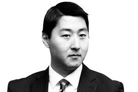 Last month, steve schmidt published a statement that included an apology to jennifer horn & amanda becker for. Former Breitbart Spokersperson Kurt Bardella On What S Wrong And Right With The Media