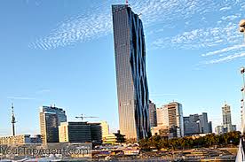 Arborele se afla in california in rezervatia naturala redwood national park si a fost descoperit abia in 2006 de naturalistii chris atkins. Cele 10 Cele Mai Inalte ClÄƒdiri Din Europa 2021