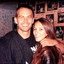 Follow the team's updates on twitter (@realpaulwalker) and. Paul Walker Seine Ex Muss Alleine Zur Beerdigung Paul Walker Meadow Walker Ex Freund