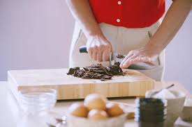 Ci sono molti modi per sciogliere il cioccolato. Come Sciogliere Il Cioccolato La Ricetta Di Sonia Peronaci