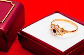 Cel mai popular produse noi pe focuri de picioare cercei din aur, inele, pandantive, bratari cu snur. Magazin Bijuterii Descopera Oferta Noastra Bijuteria Ricardo