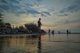 Sigandu batang, central java, indonesia Pantai Sigandu Harga Tiket Masuk Spot Foto Terbaru 2021