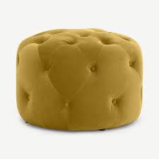 Uit de velvet collectie van onze vrienden van annorlunda. Numaonline Hampton Small Round Pouffe Vintage Gold Velvet