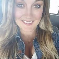 Jessica Halvorson's Instagram, Twitter & Facebook