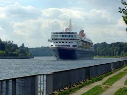 Nord Ostsee Kanal Am 14 08 2018 With Images Waterway Nord Structures