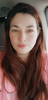 I'd really love it if anyone could sharpen and possibly colourise this  photo please. I'd like to keep the authentic look, I'm not a fan of the  super clear, bright AI look.