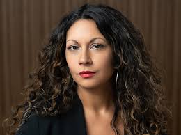 Recadrer L'unité Reframing Togetherness