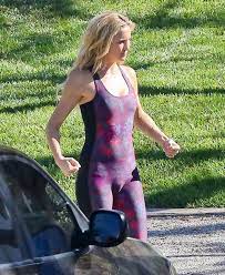 This tutorial will show you how to build barn door hardware for around $30 without using any special tools. Kate Hudson S Camel Toe Is Impossible To Miss In Unflattering Purple Leotard Celebrity News Showbiz Tv Express Co Uk
