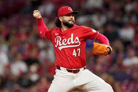 Who is Jakob Junis? 5 things to know about the Rangers' latest bullpen  addition