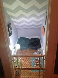 25 Great Ideas Of Dog House Under Staircase Tail And Fur Dog Bedroom Dog Rooms Puppy Room
