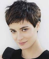 Guarda altre immagini sfogliando questa e altre gallerie . 17 Best Short Pixie Hairstyles Pretty Designs Capelli Cortissimi Capelli Corti Donne Capelli