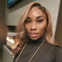 Toya Holmes's Instagram, Twitter & Facebook