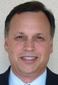 Lee questions dropped bid challenge