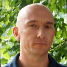 Choix de la Commutation entre l'Injection et la Pression de Maintien et ses  effets sur la Qualité des Pièces Techniques Moulées. Remarque : Ce document  est un effort personnel mais reste ouvert