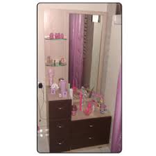 Bedroom Dressing Tables Makeup Desk à¤¡ à¤° à¤¸ à¤— à¤Ÿ à¤¬à¤² In Lingarajapuram Bengaluru Ios Interiors Id 6178843355 Buy vanity table with lights of engineered wood dressing table, solid wood dressing table, glass dressing table many more to choose from flipkart.