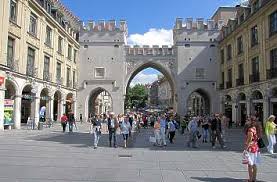 Karlsplatz (stachus) (metro, munchen) (nl). Quermania Stachus Munchen Am Karlstor Landeshauptstadt Bayern Sehenswurdigkeiten Touristenattraktionen Und Ausflugsziele