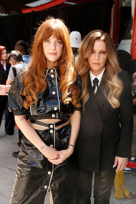 Riley Keough's Baby Daughter Seen In First Photos After Funeral – Hollywood  Life