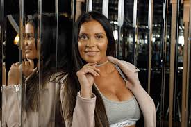 „promis unter palmen 2021 geht am heutigen montag, 19.04.2021, auf sat.1 weiter. Koln 50667 Star Janine Pink Nackt Mannersache