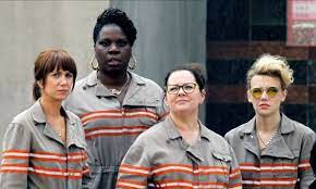 It stars melissa mccarthy, kristen wiig, kate mckinnon, leslie jones, neil casey, cecily strong, andy garcía, and chris hemsworth. Ghostbusters Star Leslie Jones Defends Racial Stereotyping Criticism Ghostbusters 2016 The Guardian
