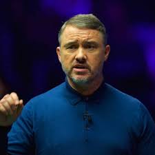 Premierowe zwycięstwo hendry'ego po powrocie do touru. Snooker Siebenmaliger Weltmeister Stephen Hendry Gibt Comeback