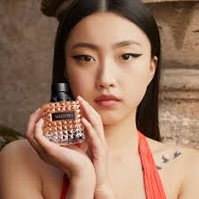 Donna Born in Roma Coral Fantasy EDP