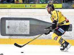 Rafael rotter is currently playing in a team vienna capitals. Rafael Rotter Verlangert Bei Den Vienna Capitals Eishockey Vienna At