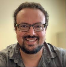 Carlos Lavin's Instagram, Twitter & Facebook