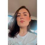 Terri Vanmeter's Instagram, Twitter & Facebook