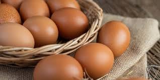 Telur ayam belakangan ini mengalami kenaikan harga yang terbilang sangat tinggi. Harga Telur Ayam Diproyeksi Tetap Tinggi Hingga 2021 Halaman All Kompas Com