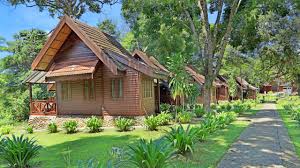 Right in the midst of the jungle, you get to stay in the chalets of good standard. Taman Negara Resort Abercrombie Kent