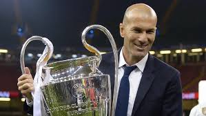 Играл за «канн», «бордо», «ювентус», «реал мадрид» и. Zidane Ein Spektakulares Jahr Uefa Champions League Uefa Com