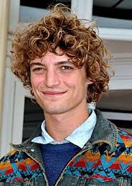 Niels Schneider — Wikipédia