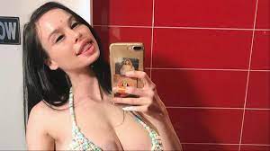 Així és María Forqué ('Virgen María'), l'excèntrica filla de Verónica Forqué  i musa d'Onlyfans - Regió7