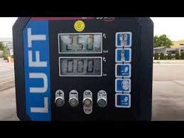 Autoreifen Richtig Aufpumpen An Tankstelle Youtube
