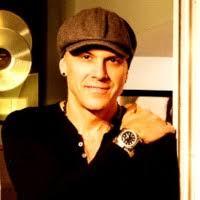 1400+ "Romaine" profiles