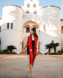 And after all of that you receive this…” 🎓🍾♥️ This past December, I got  to end 2021 by graduating from my dream school! Not enough thank you's to  go around… To my