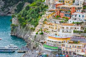 Complessivamente in campania sono stati vaccinati con la prima dose 827.238 cittadini. 15 Best Places To Visit In Campania Italy With Map Photos Touropia
