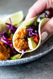 Mix 3/4 cup flour and 1/2 teaspoon salt with 1 cup of cold water until smooth. Crispy Fish Tacos With Hot Sauce Crema Simply Delicious