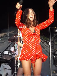 MAJ de JUA ;) Ajout de 38 photos de Jenifer​ en concert à Reims prises par  Nath, merci infiniment de ton partage ♥ A découvrir ➡️  http://www.jeniferuneartiste.com/photos_prises_par_les_fans_tournee_festivals_2019.htm  Si vous voulez aussi partager
