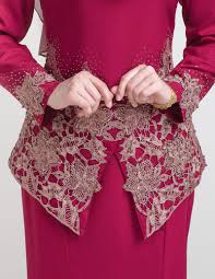 Rekaan baju kurung moden yang direka oleh zuco fashion. Kurung Moden Pendek Lace Kurung Moden Baju Kurung Lace Fashion Sewing