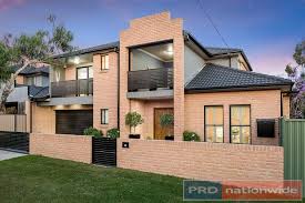 1b Eileen Street, PICNIC POINT NSW 2213