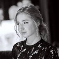 Jane Popova's Instagram, Twitter & Facebook