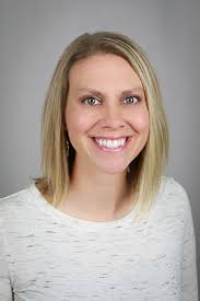 Leanna Moss, Occupational Therapy Assistant, recently received the Quincy  Medical Group Experience the Difference Award. Recipients of this award  live by the QMG Mission, Vision, and Values and go above and beyond