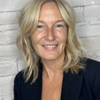 Kristi Farrell's Instagram, Twitter & Facebook