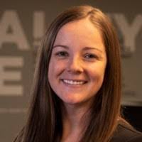 Emily Bay's Instagram, Twitter & Facebook