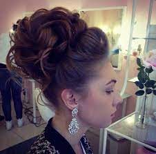 Chignon Haut Mariage Fille D Honneur Recherche Google Chignon Haut Mariage Chignon Mariee Idee Coiffure Mariage