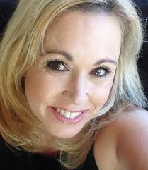 Deanna Anaya's Instagram, Twitter & Facebook