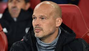 Nick Ames of The Guardian explains the power structure at the club that  will decide the next move and how it came to be that Leicester currently  have a better team than